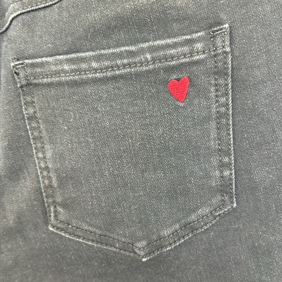 Peace Love World Jeans - Picture 6 of 7